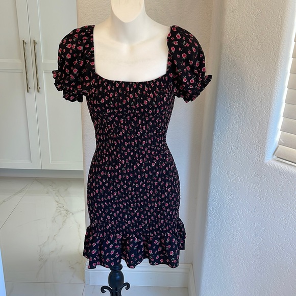 Forever 21 Floral Dress - Picture 1 of 3